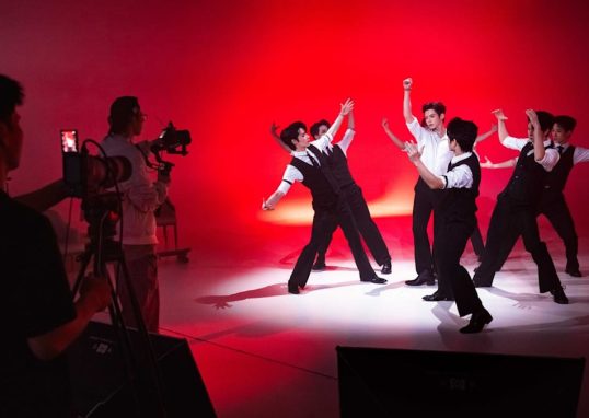 What is tuanbo? Virtual gifts, fandom and fierce competition power China’s group livestreaming boom