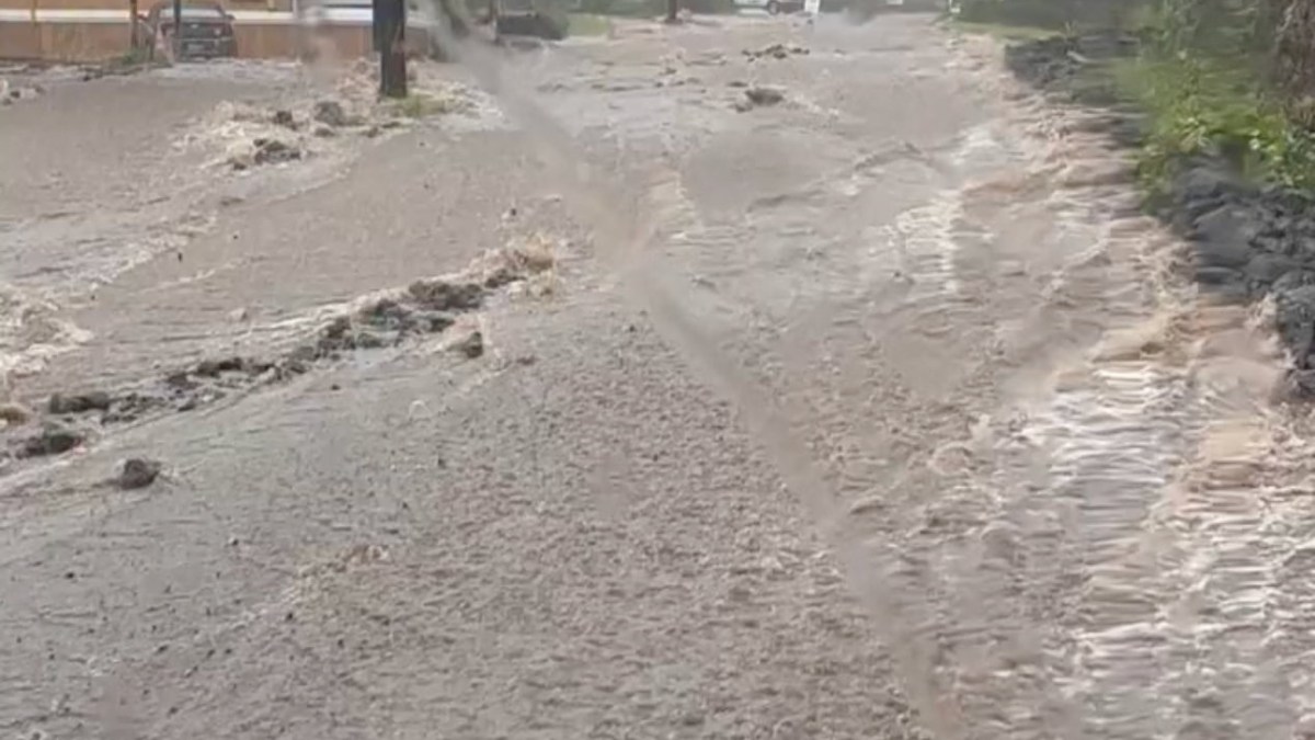 Hurricane Lala weakens to a tropical storm, but flooding persists in Hawaii
